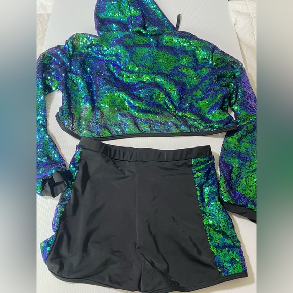 Revolution Dance Costume 2 piece hip hop BREAK MY SOUL RC24634 MA-Medium adult - Picture 3 of 10